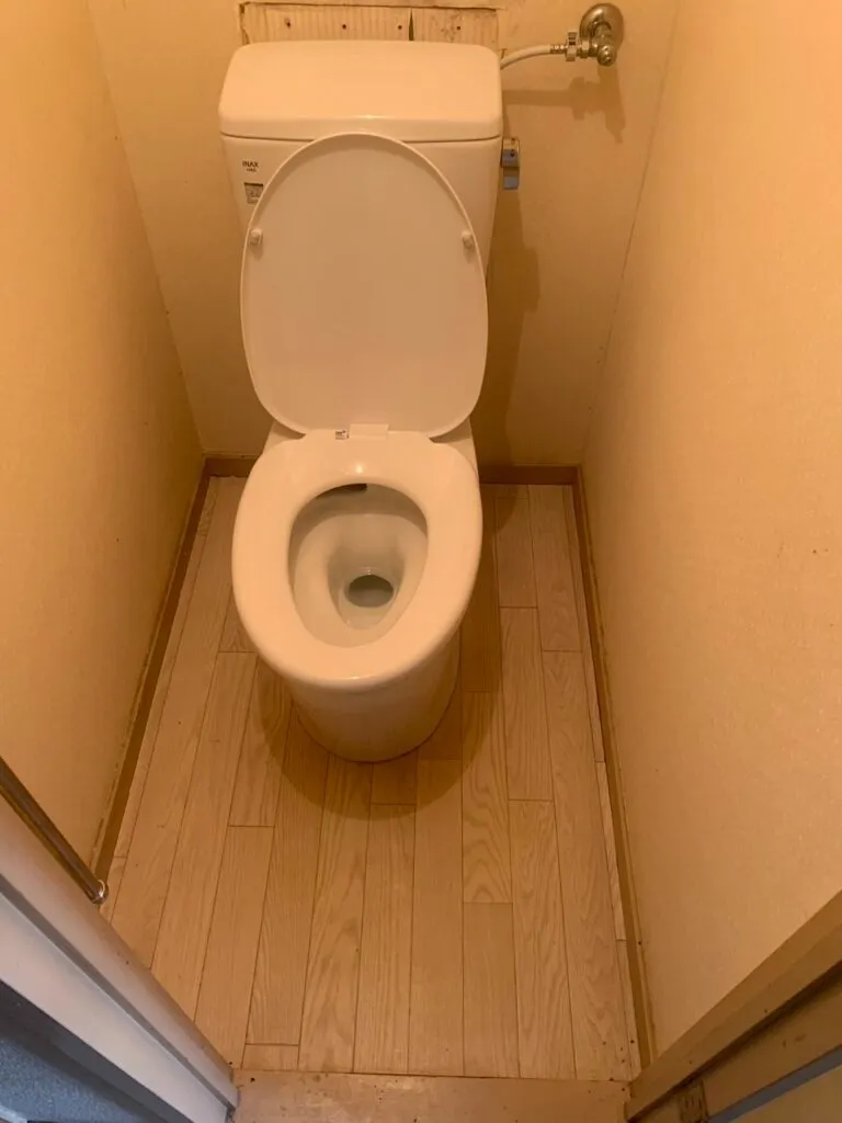 トイレの取替え｜LIXIL