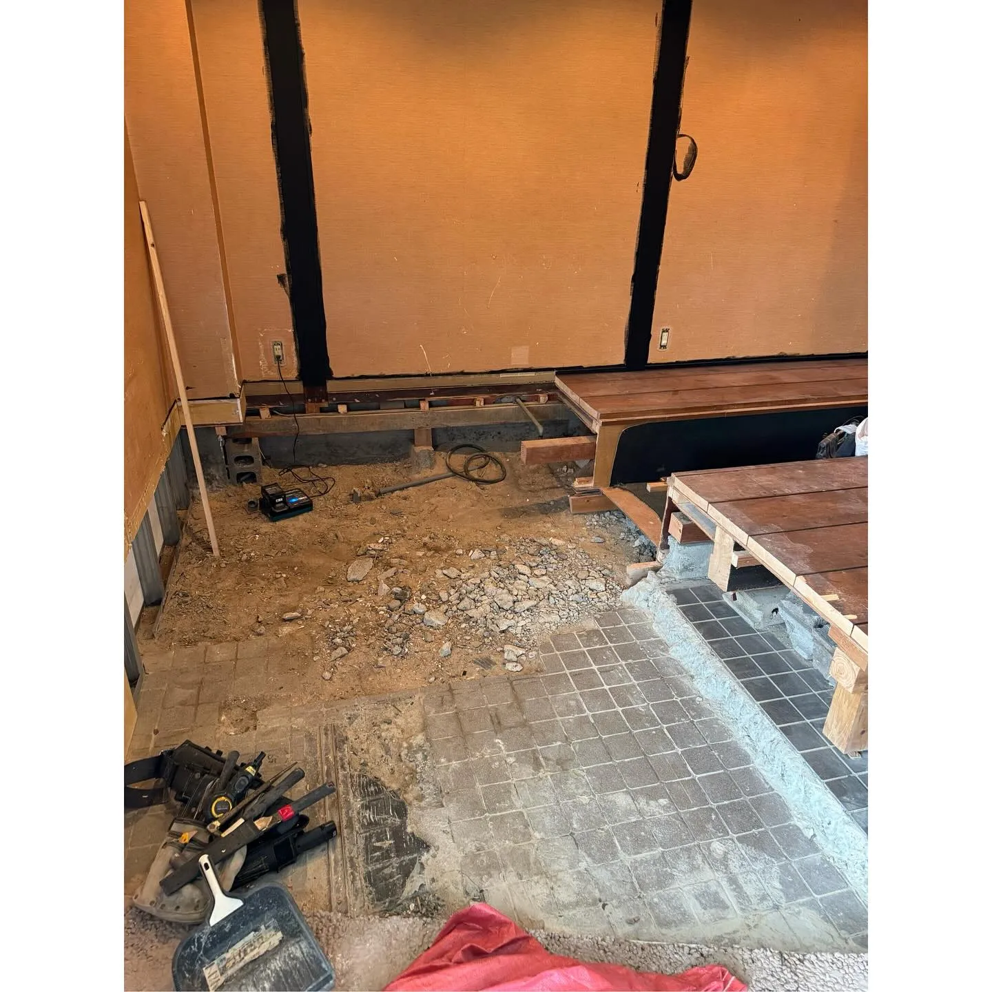 飲食店の改装工事🔨